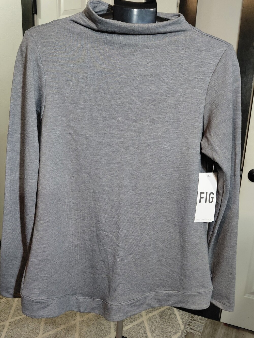 NWT FIG Women Heather Gray Long Sleeve Mock Neck Top Super Soft Relaxed Funnel L